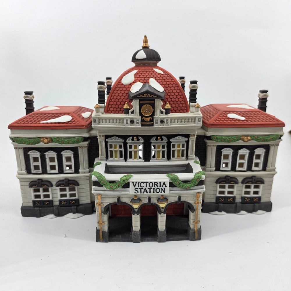 Dept 56 Dickens Village Victoria Station Heritage Village Collection 1989 Boxed